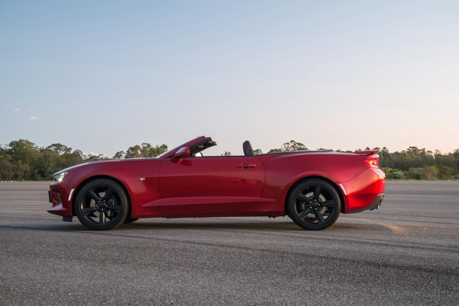  Chevrolet Camaro SS Convertible 2016 года  (LA) (фото 17 из 36)